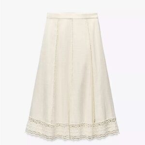 Zara Woman Ivory Skirt with Lace Inset